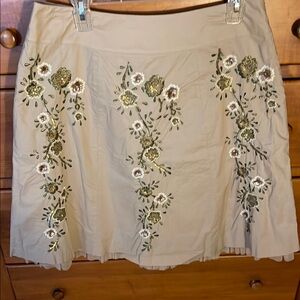 Gently used Talbots A-line skirt with beautiful embroidered detail. Size 14 P.
